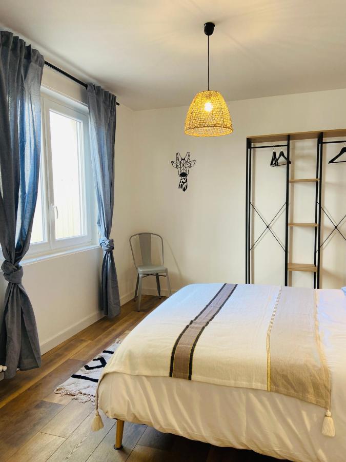 Appartement 2 chambres avec terrasse vue sur jardin arboré Pontarlier Exterior foto